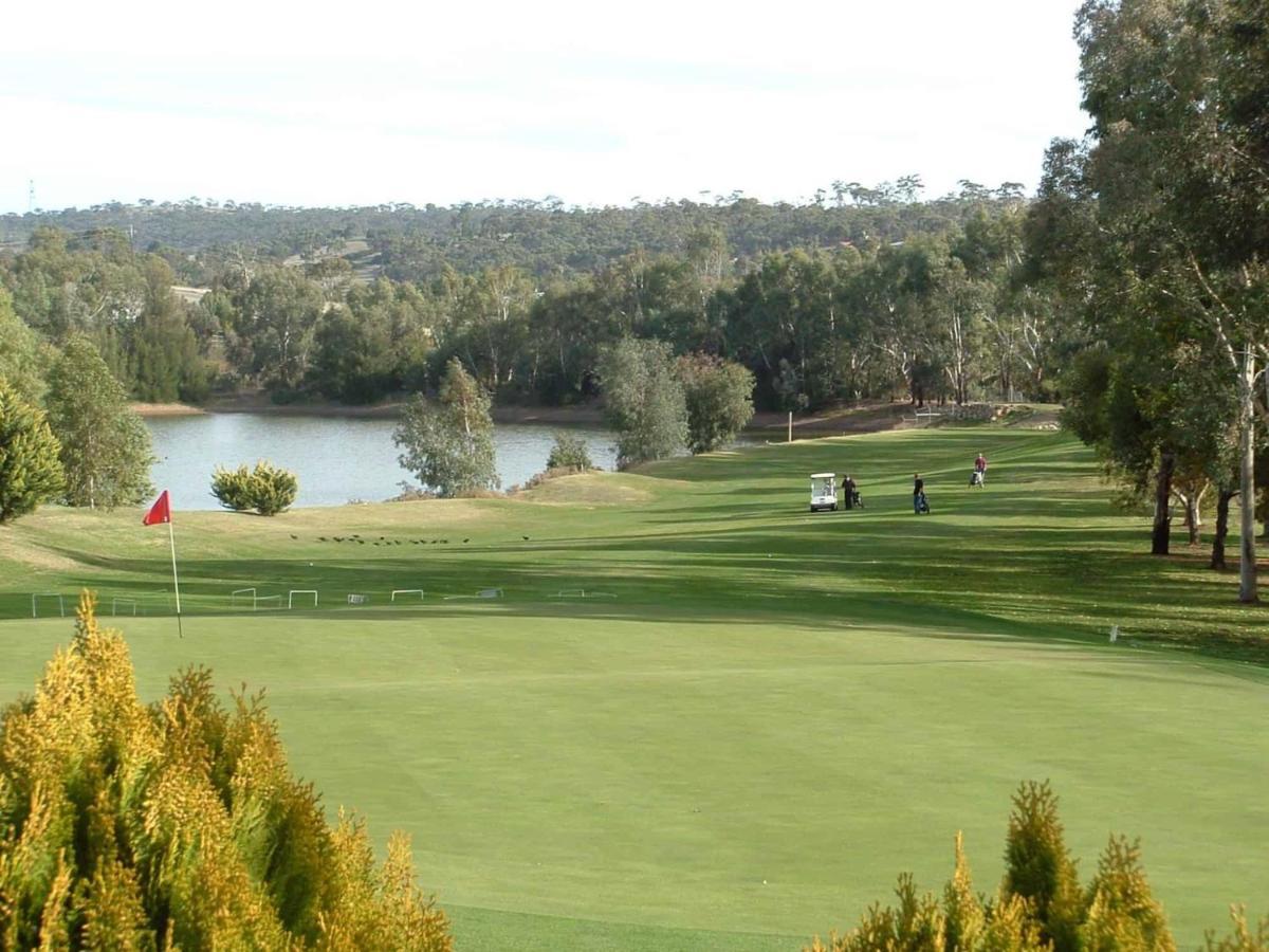 מלון Clare Country Club מראה חיצוני תמונה