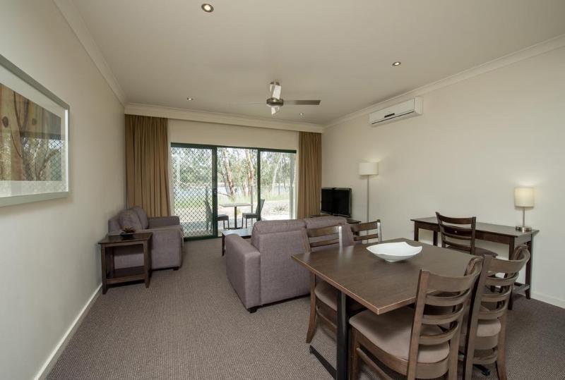 מלון Clare Country Club מראה חיצוני תמונה