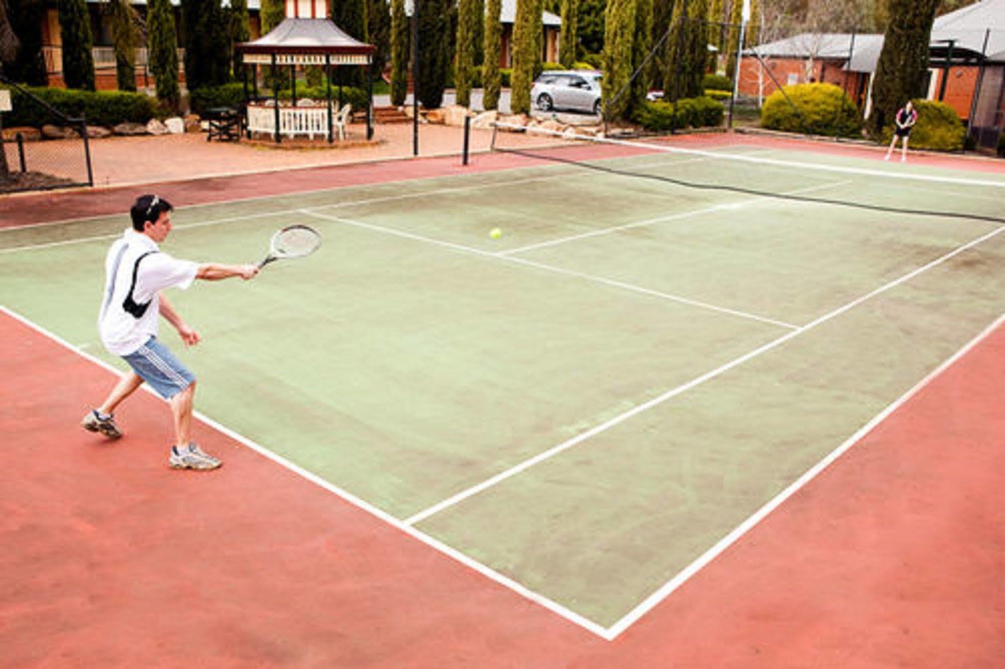 מלון Clare Country Club מראה חיצוני תמונה