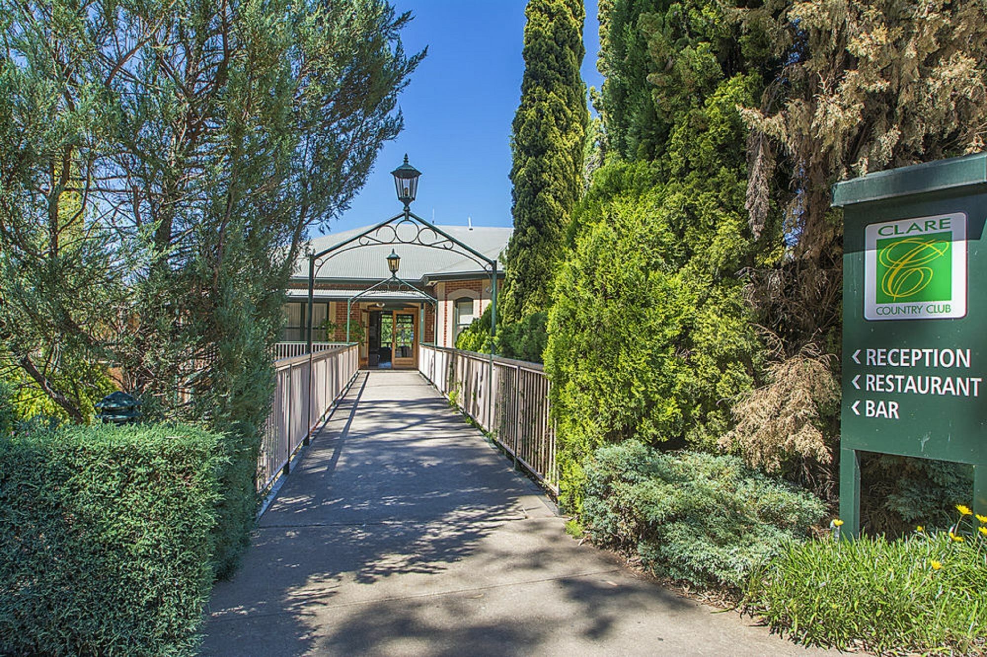 מלון Clare Country Club מראה חיצוני תמונה